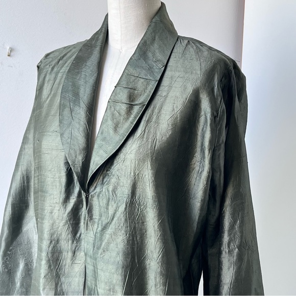 BASE 💯 silk crinkle jacket featherweight - Picture 10 of 12